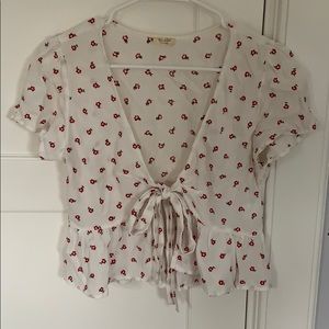 Brandy Melville crop tie front top